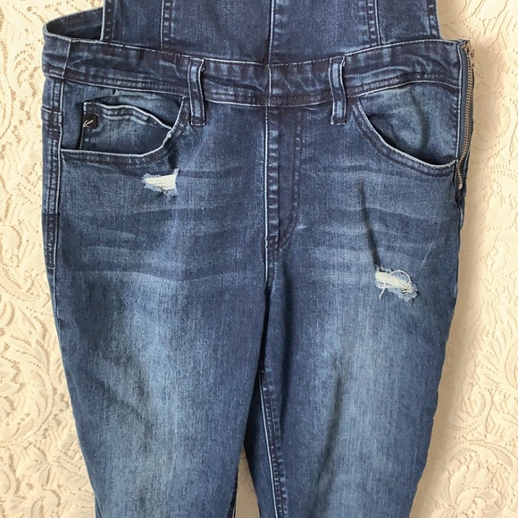 ❌SOLD❌
 Won't Let You Go Denim Overalls - Picture 7 of 14